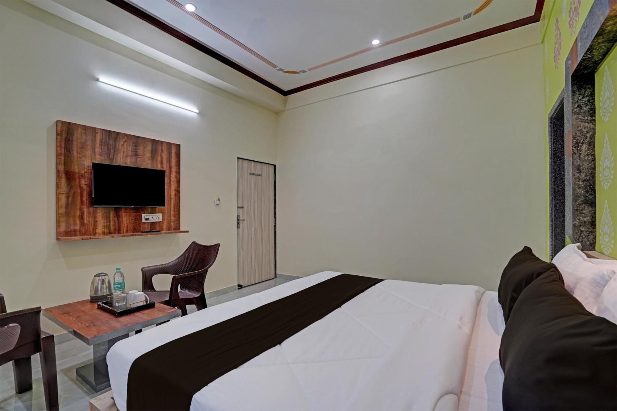 Hotel O Surya Mahal Джайпур Екстериор снимка