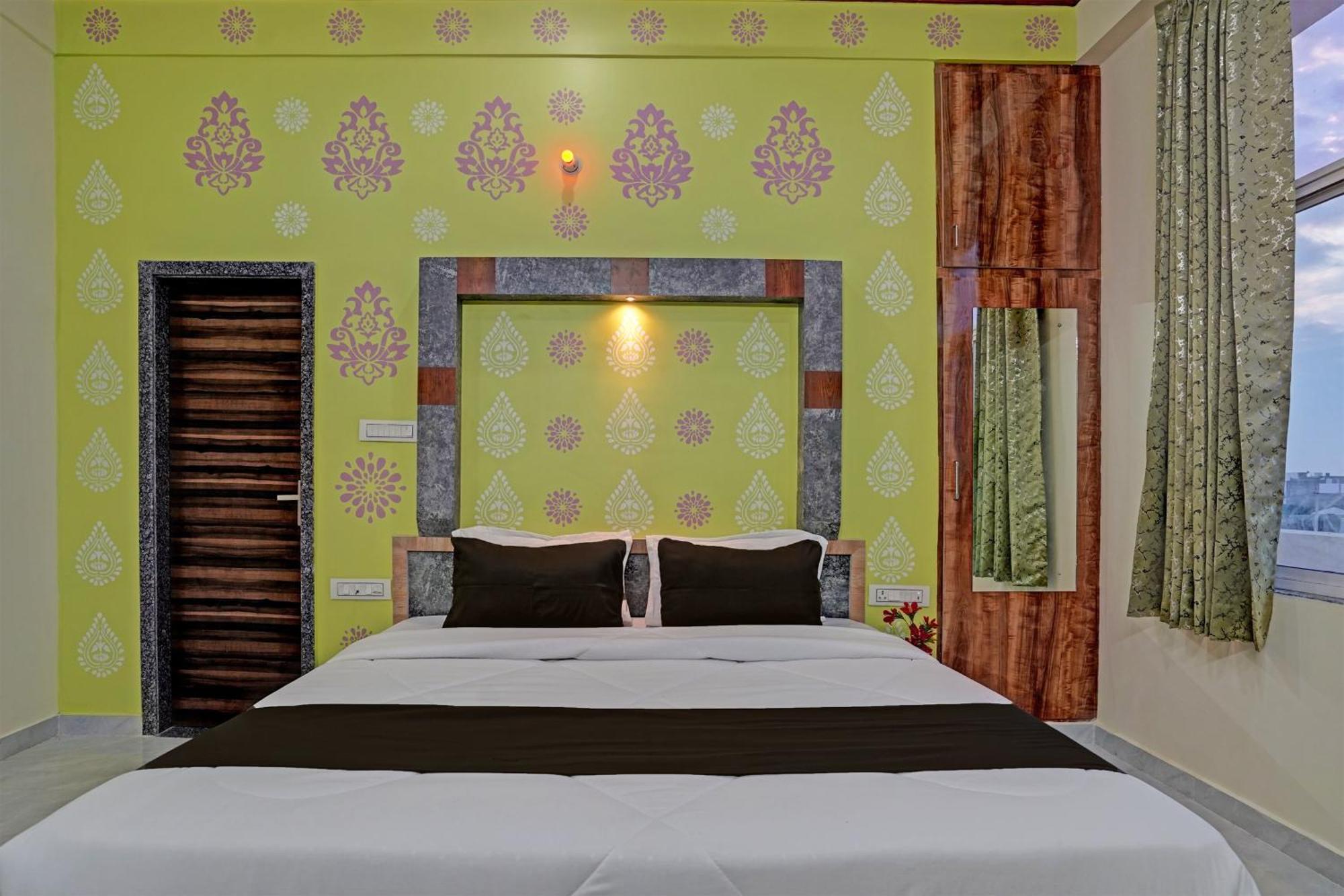 Hotel O Surya Mahal Джайпур Екстериор снимка