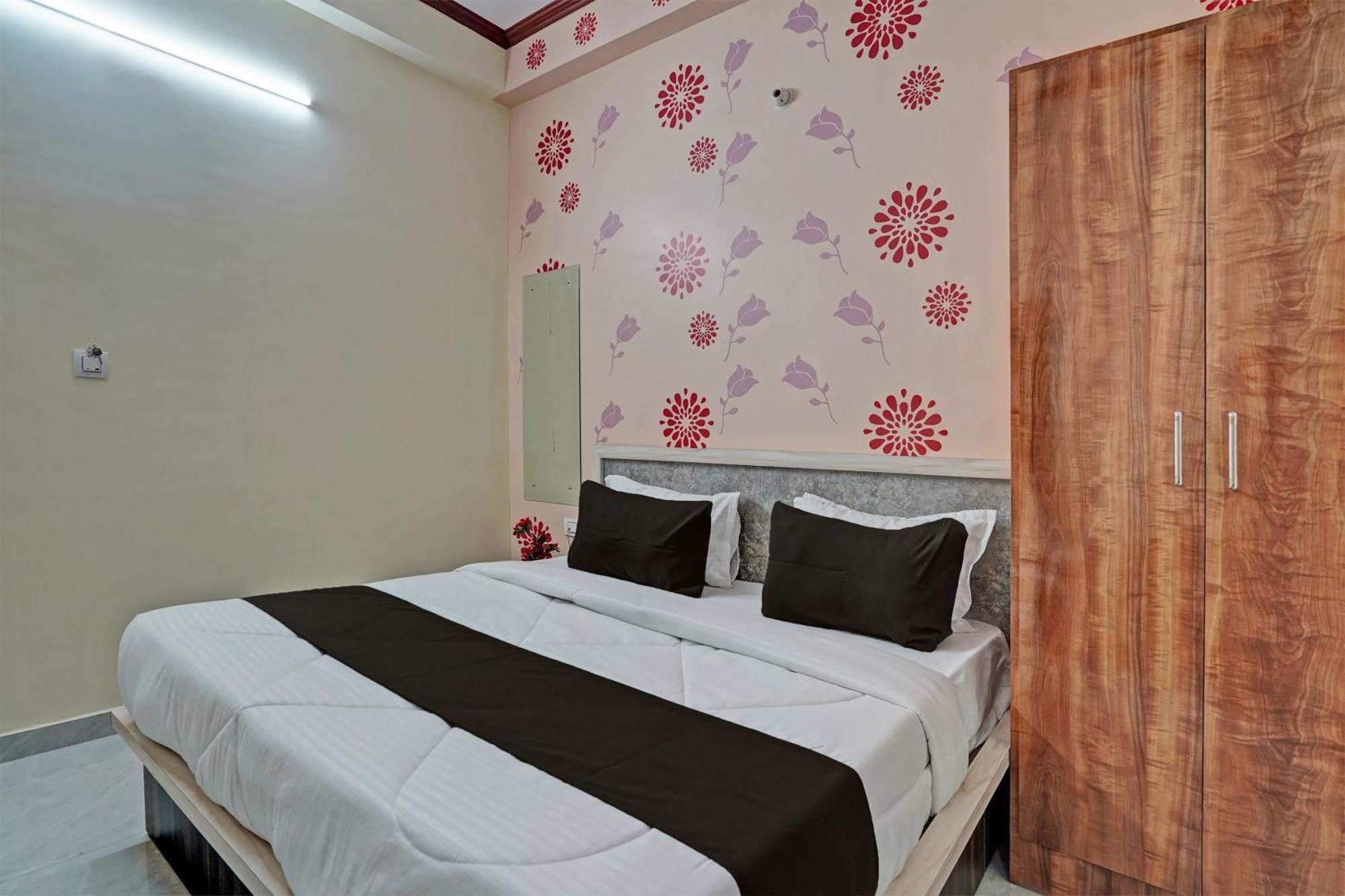 Hotel O Surya Mahal Джайпур Екстериор снимка