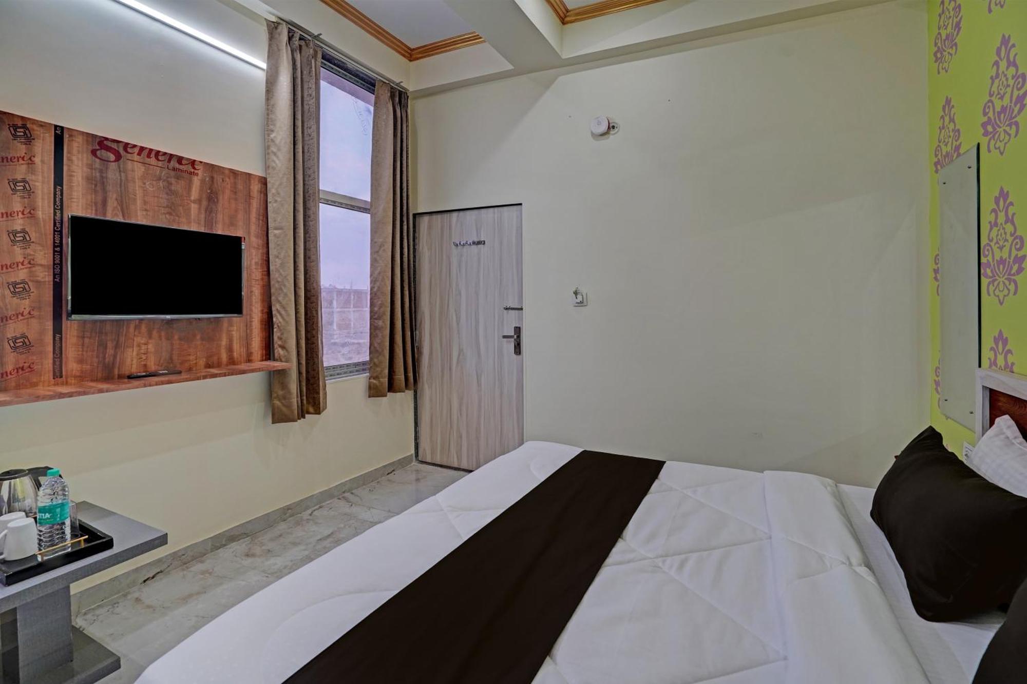 Hotel O Surya Mahal Джайпур Екстериор снимка