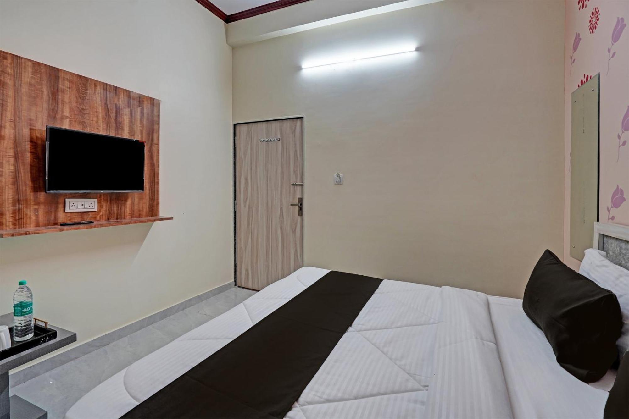 Hotel O Surya Mahal Джайпур Екстериор снимка